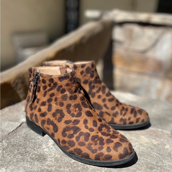 Animal Print Side Zip Booties - Picture 1 of 4